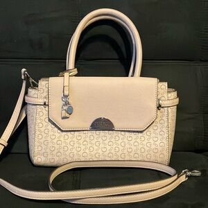 EUC Guess crossbody bag
